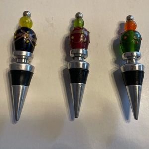 Set of 3 glass wine bottle stoppers